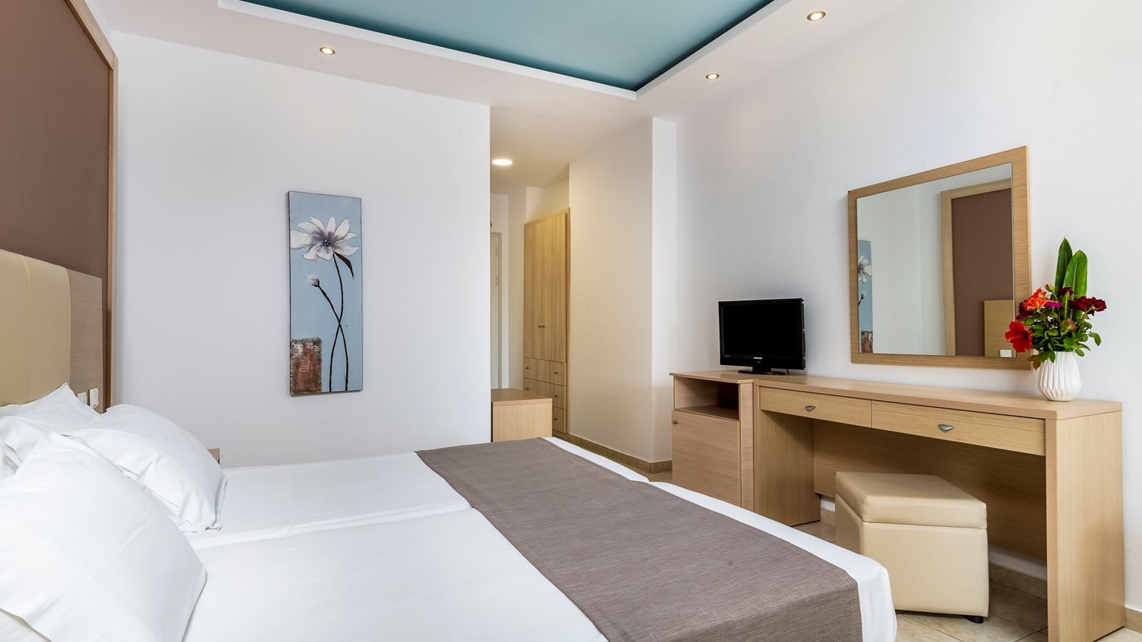 rooms-double-room-garden-or-pool-view-with-balcony-or-terrace