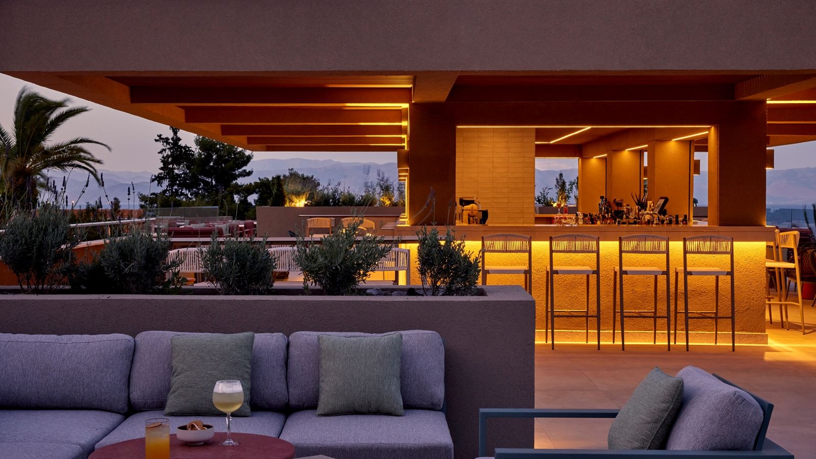 bars-elaionas-bar