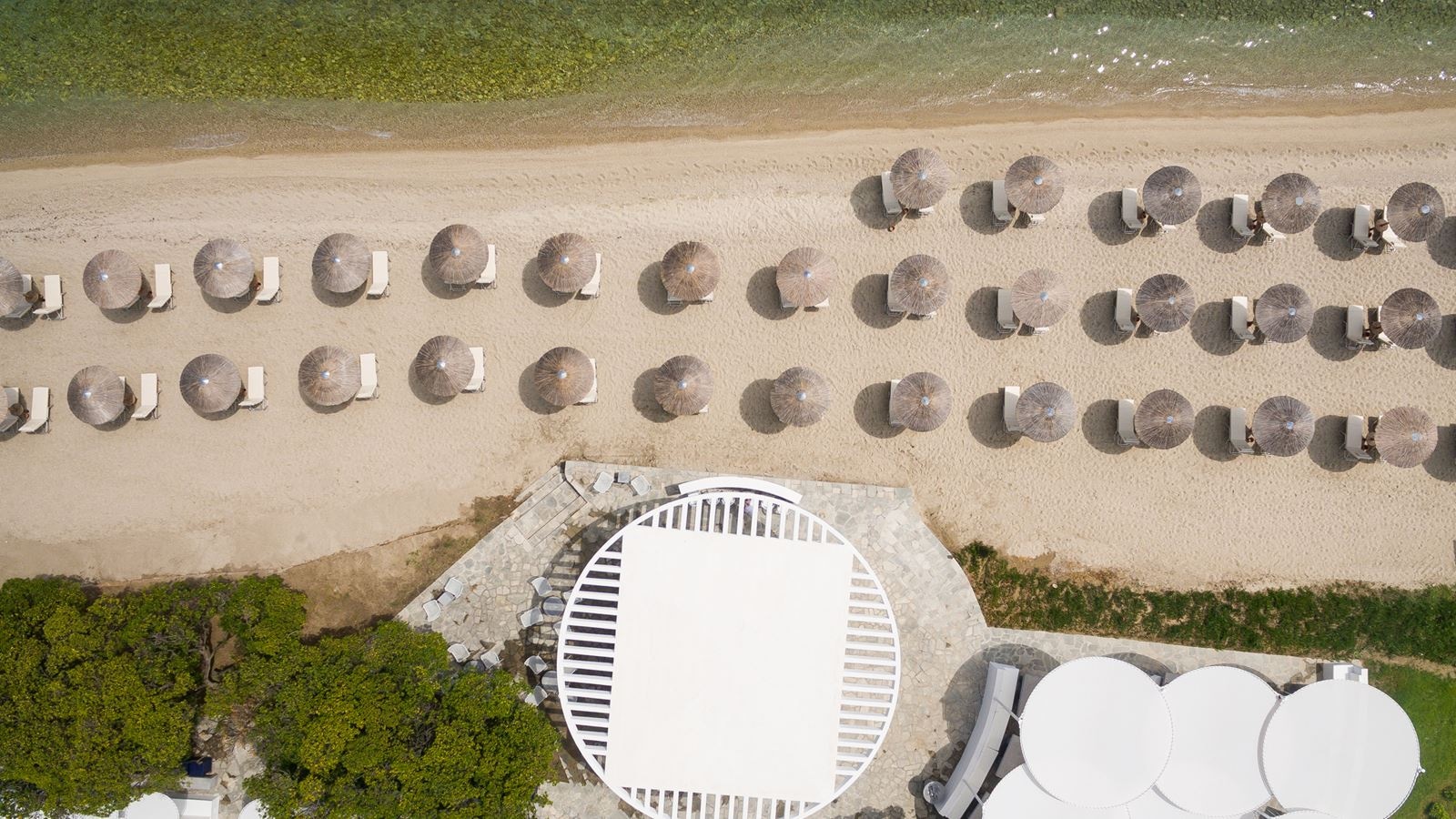 restaurants-ninemia-beach-bar