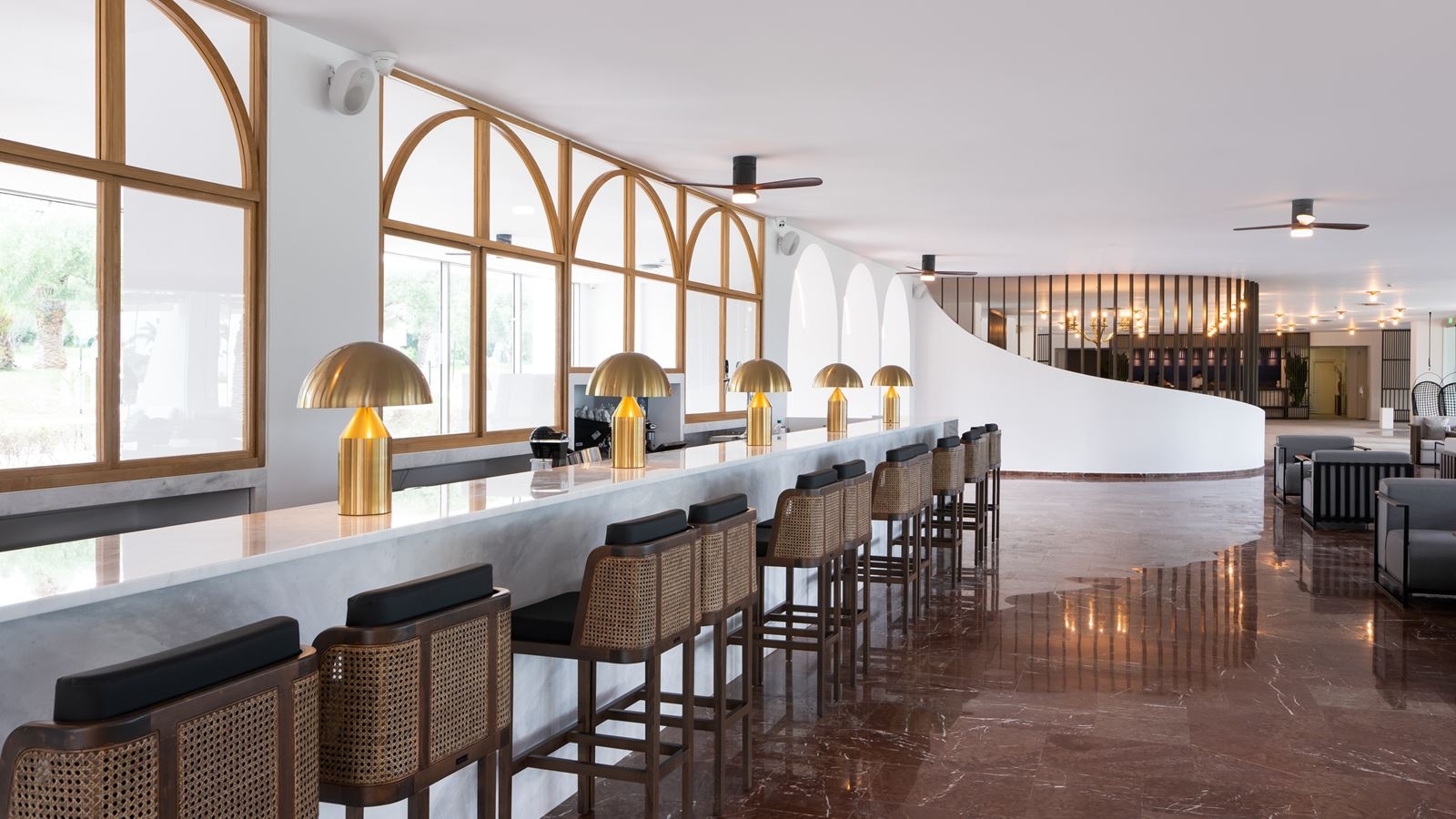 bars-palm-lobby-bar