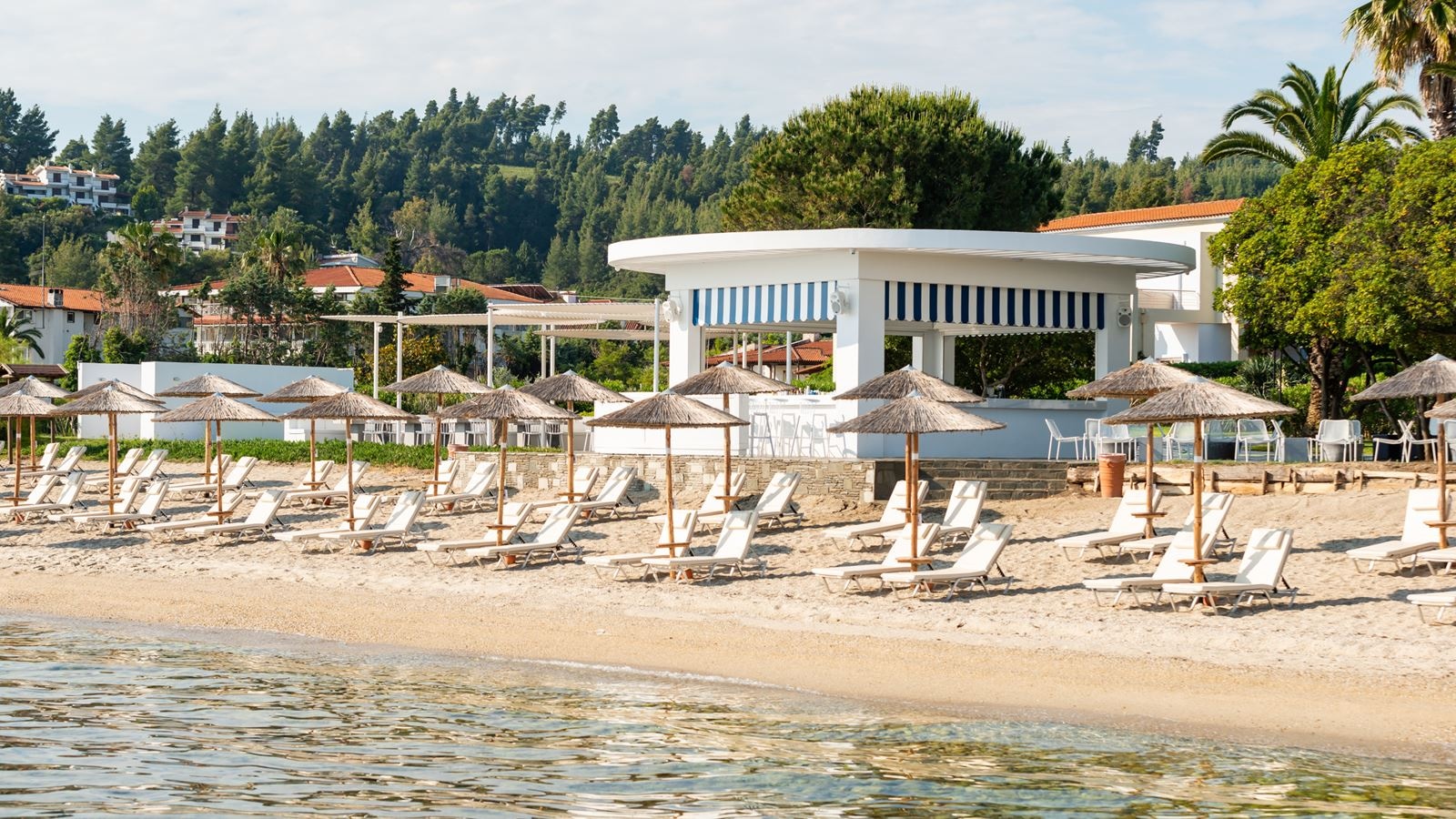 bars-ninemia-beach-bar