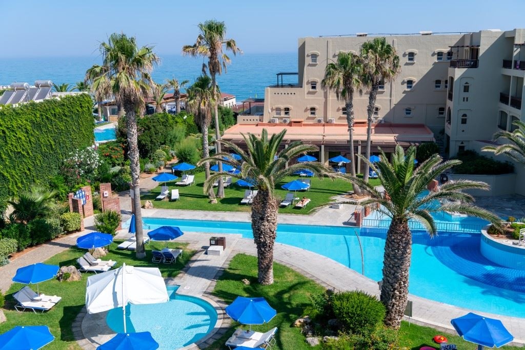 pools-outdoor-pool
