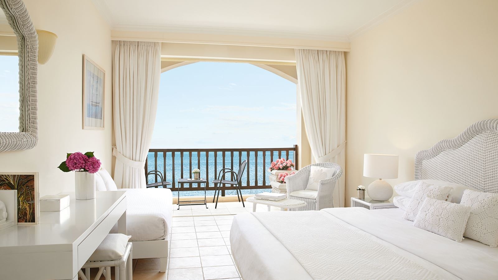 rooms-room-double-garden-view