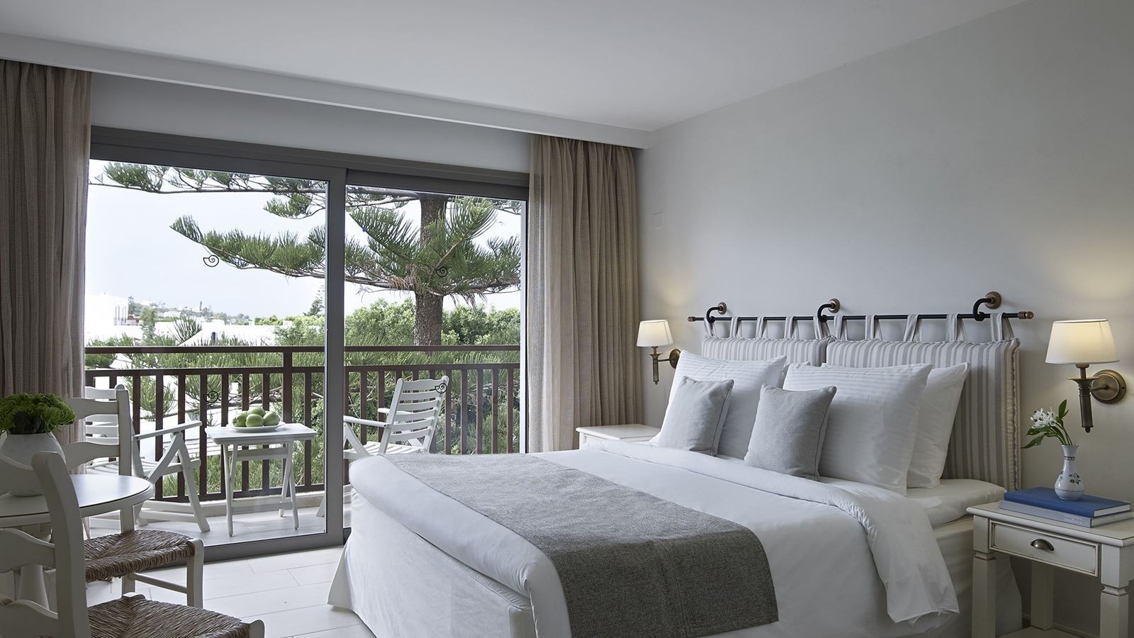 rooms-family-connecting-room