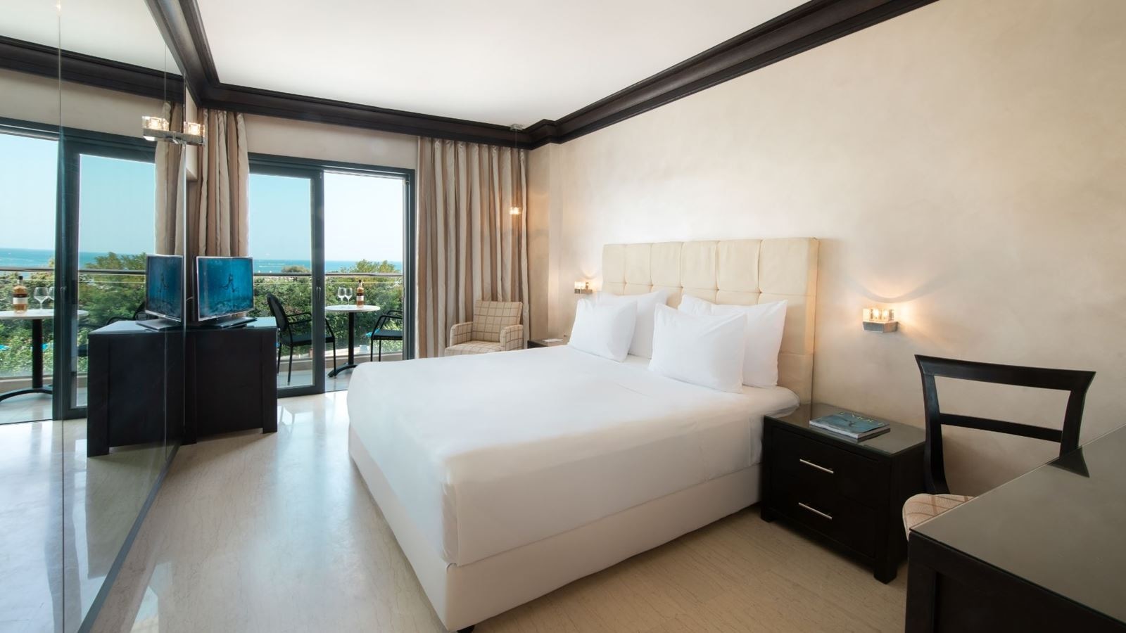 rooms-room-double-sea-view-balcony-or-terrace