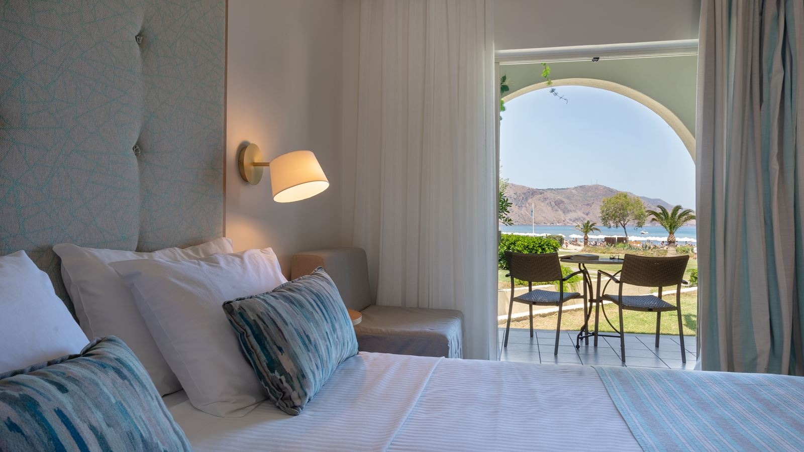 rooms-bungalow-sea-view