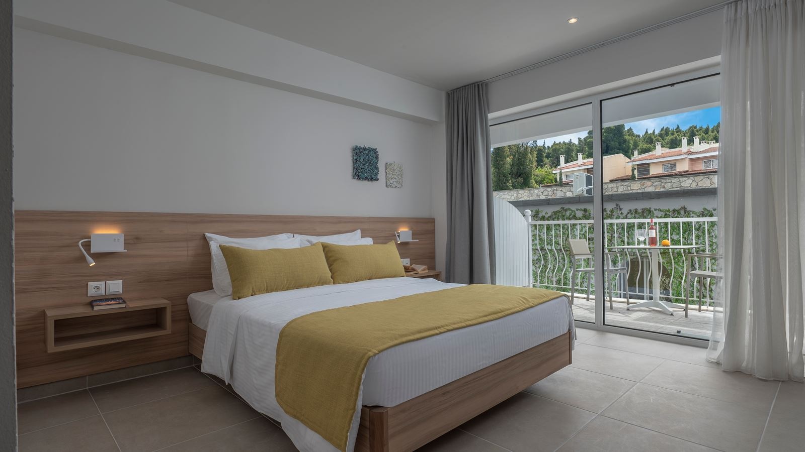 rooms-comfort-double-land-view