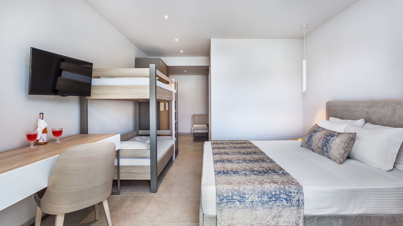 rooms-family-executive