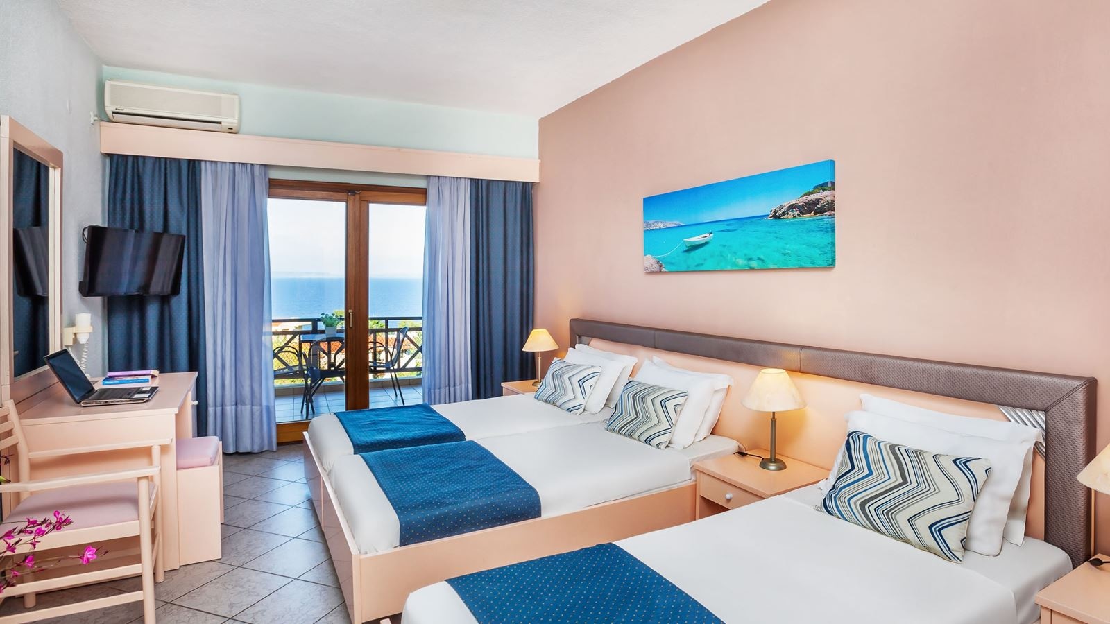 rooms-triple-room