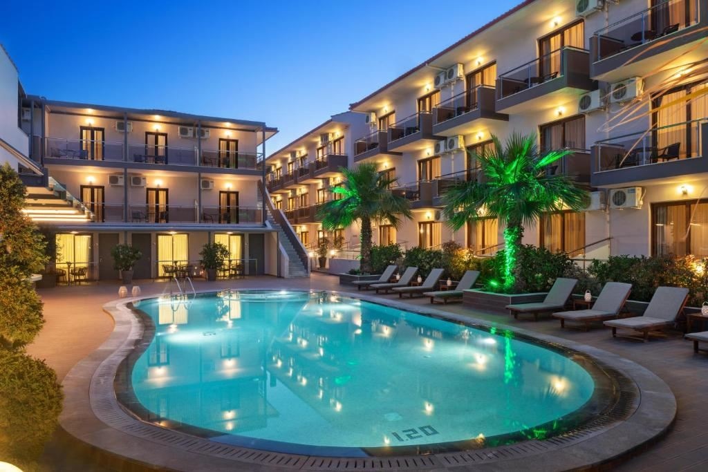 pools-outdoor-pool