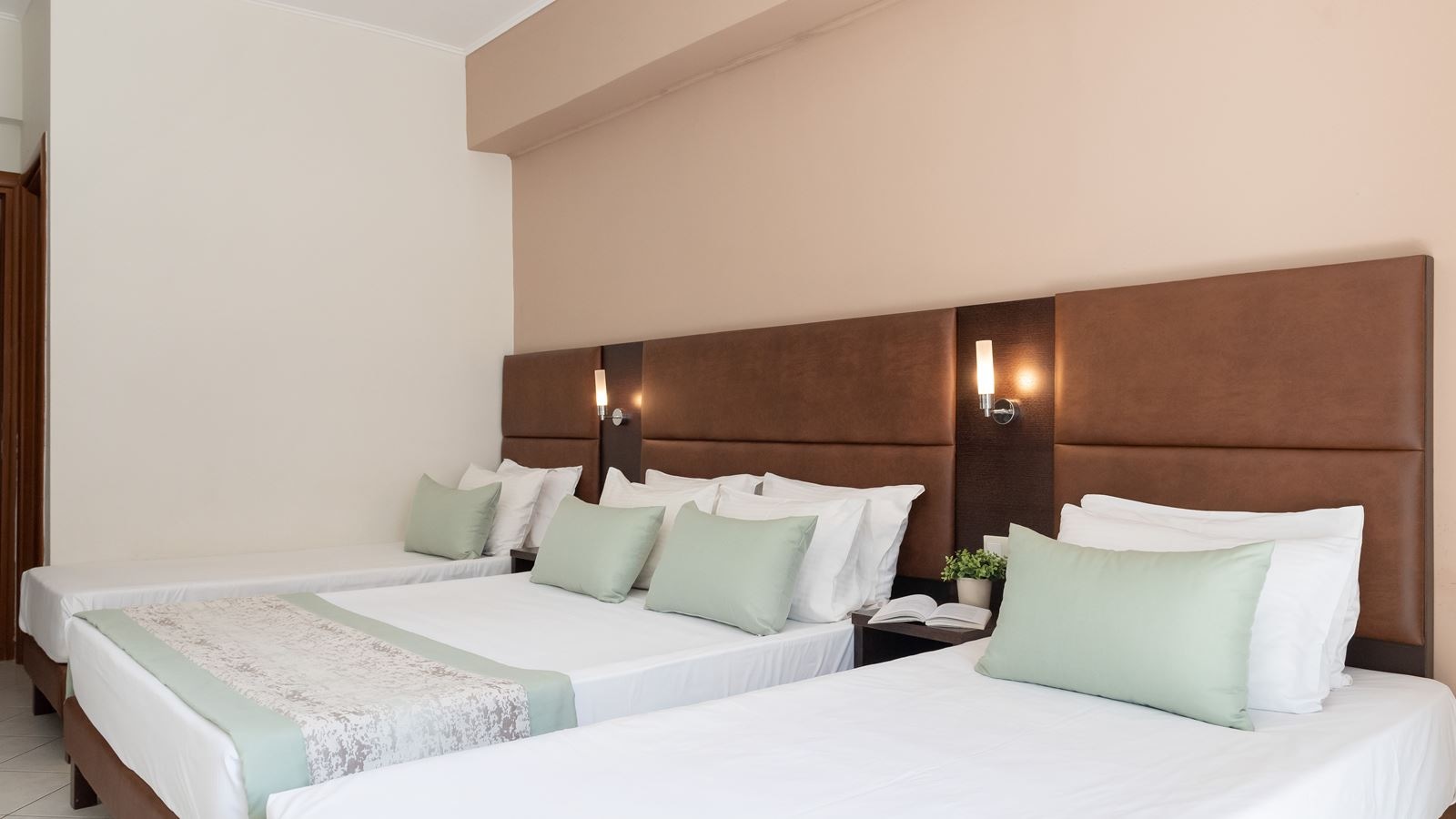rooms-family-room