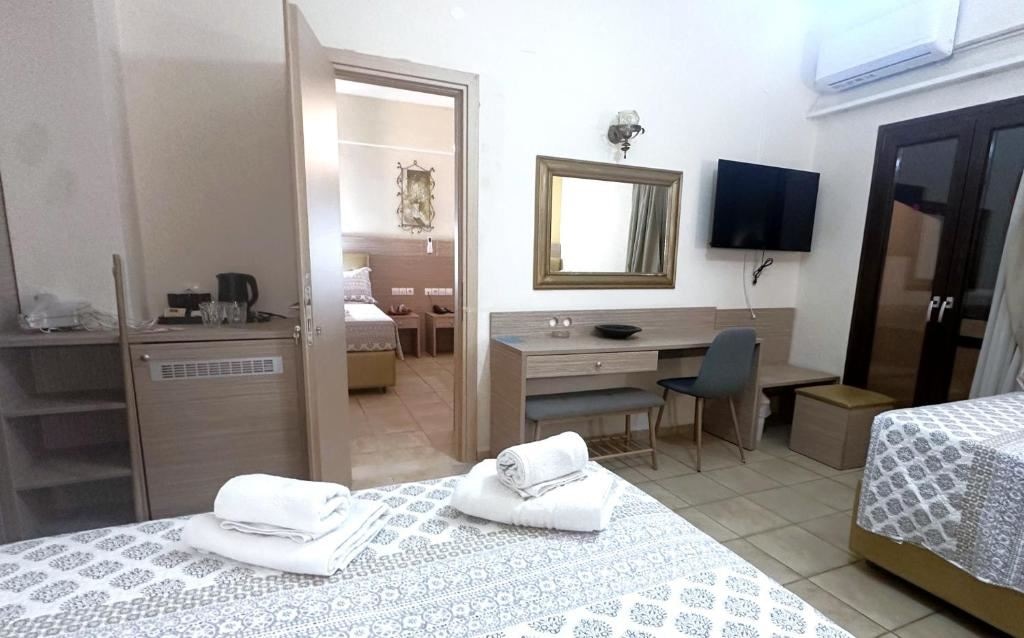 rooms-family-connecting-rooms-6-pax