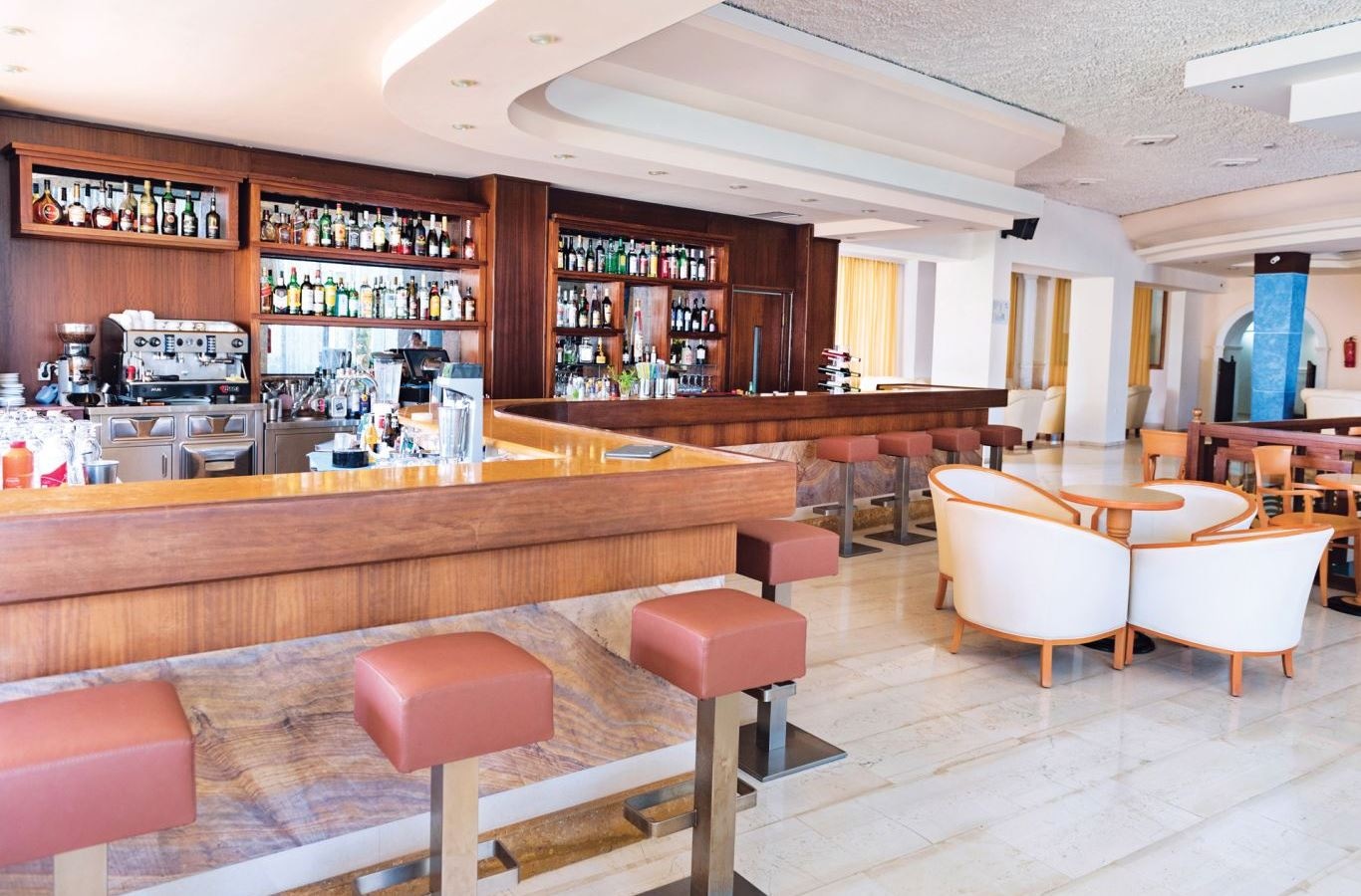 bars-main-bar