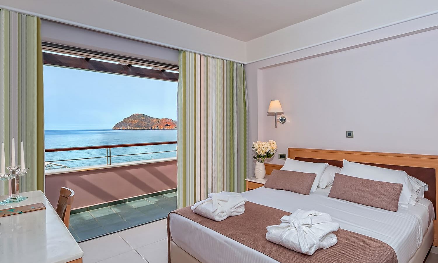rooms-double-room-sea-view