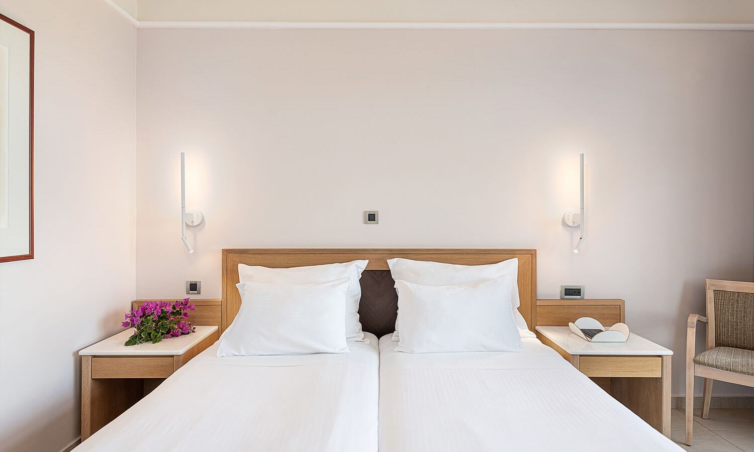 rooms-double-room-pool-or-garden-view