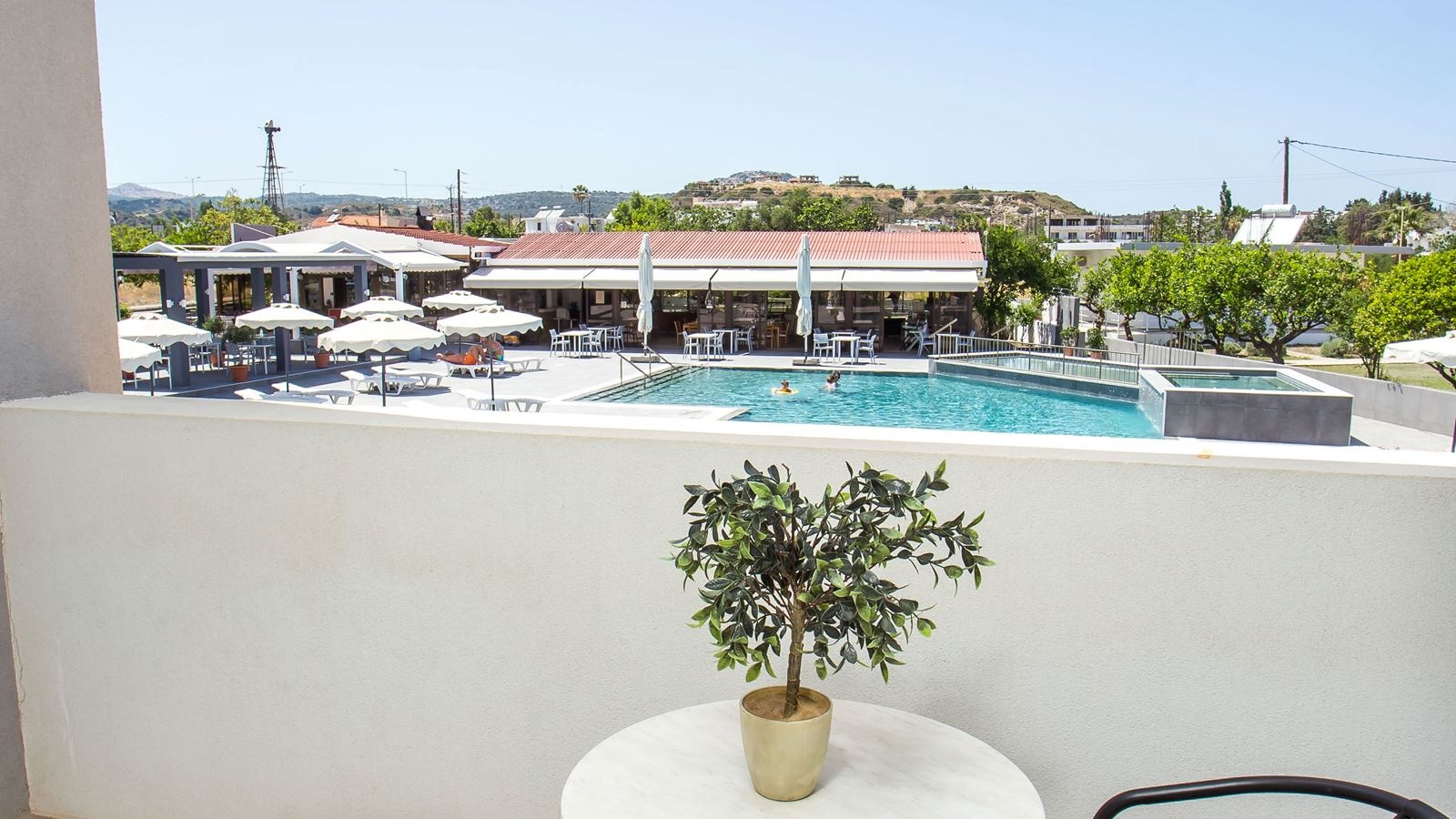 rooms-double-room	with-balcony