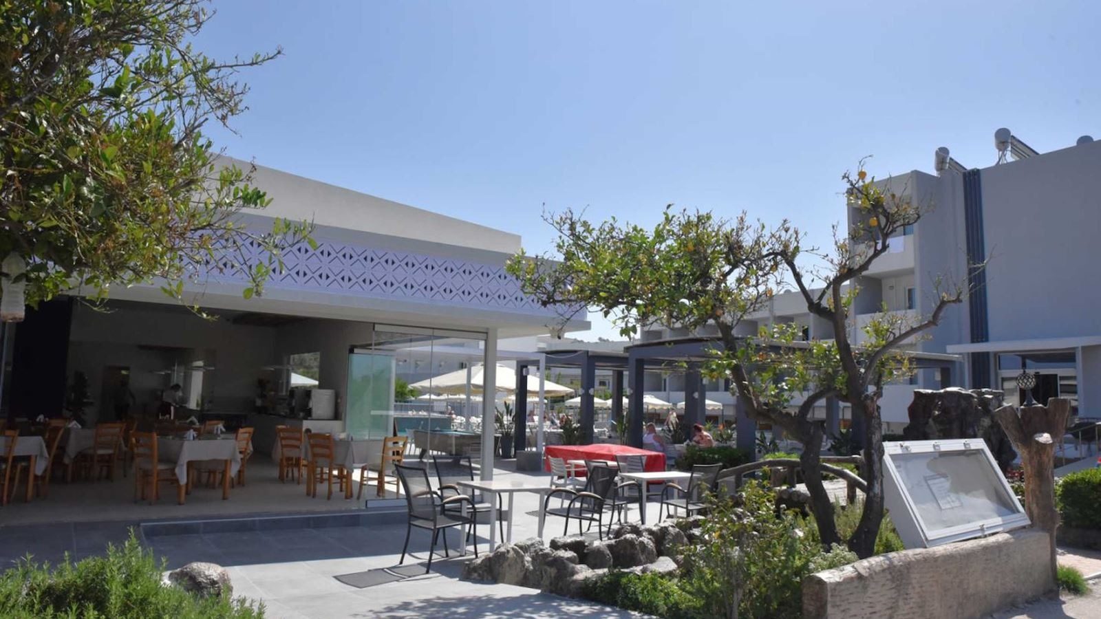 restaurants-restaurant