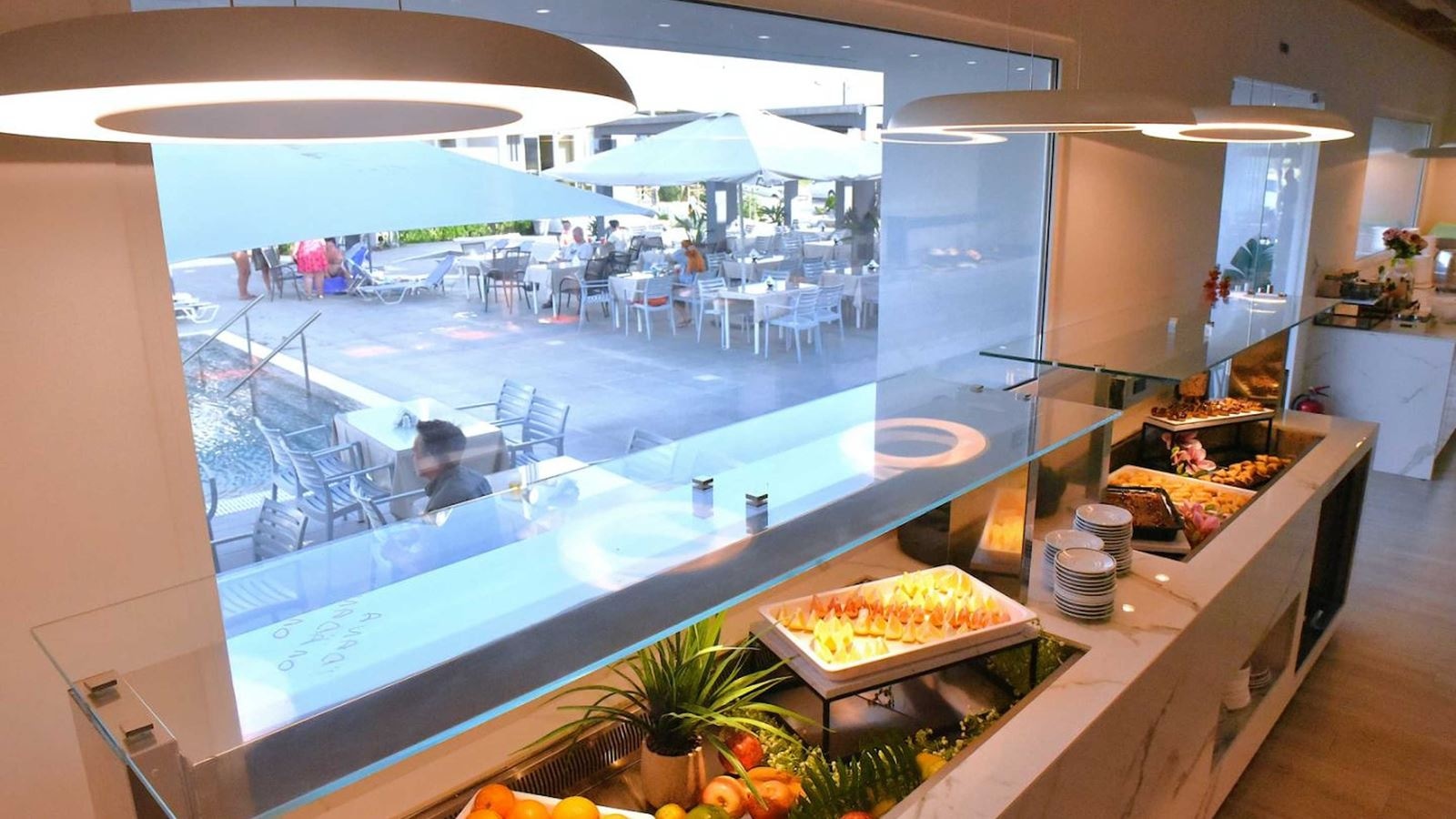 restaurants-restaurant