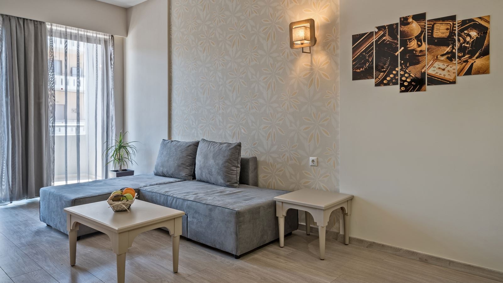 rooms-icarus-family-suite