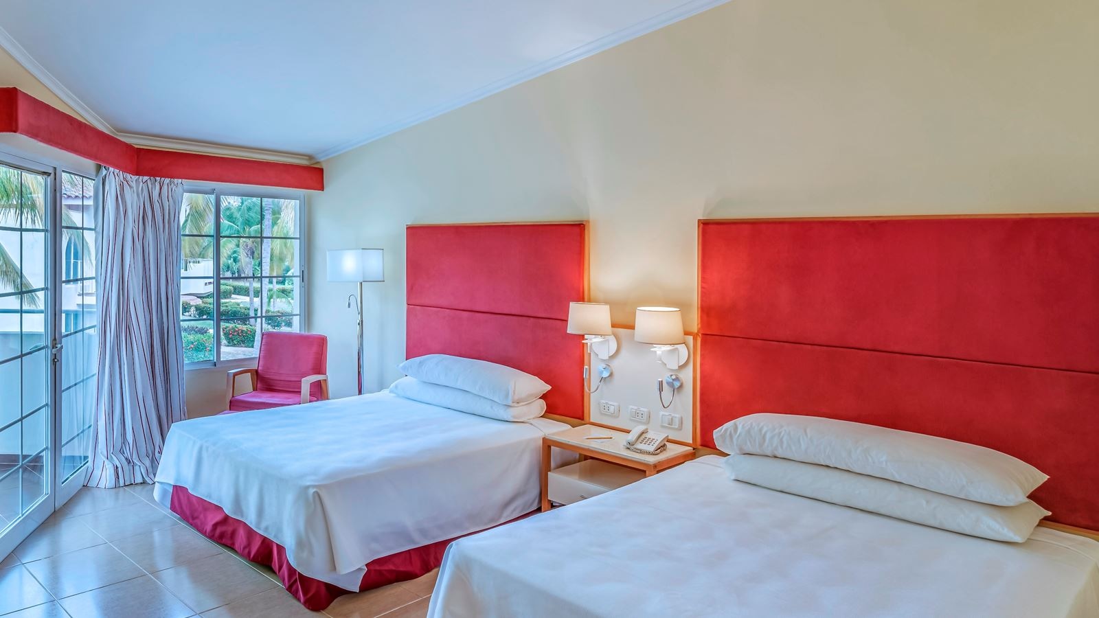 rooms-bungalow-superior