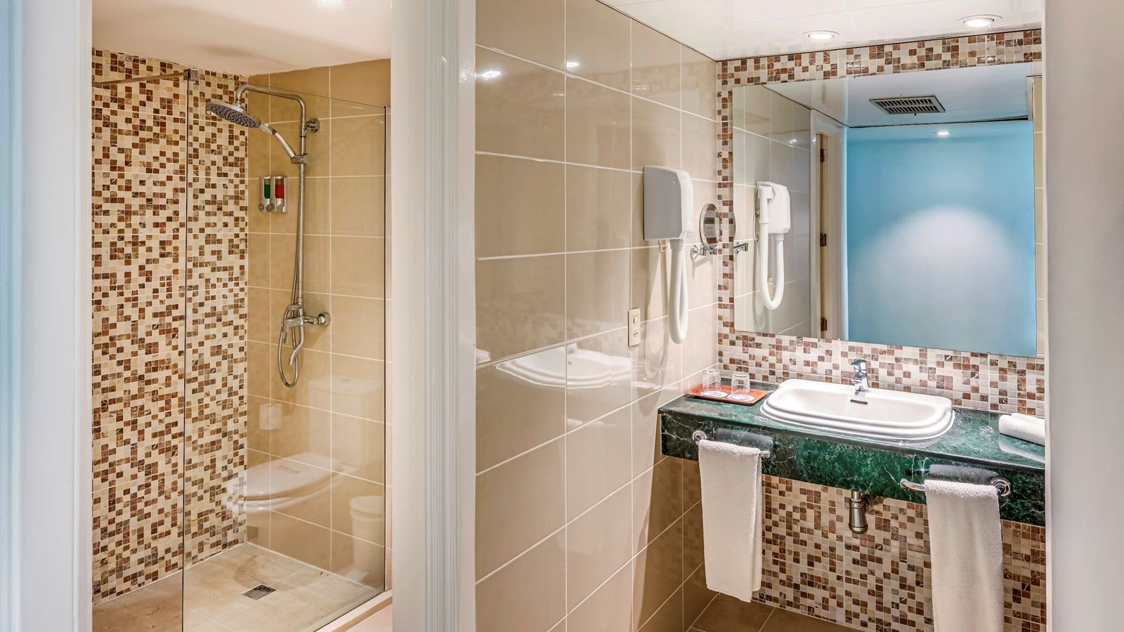 rooms-superior-room-sea-view