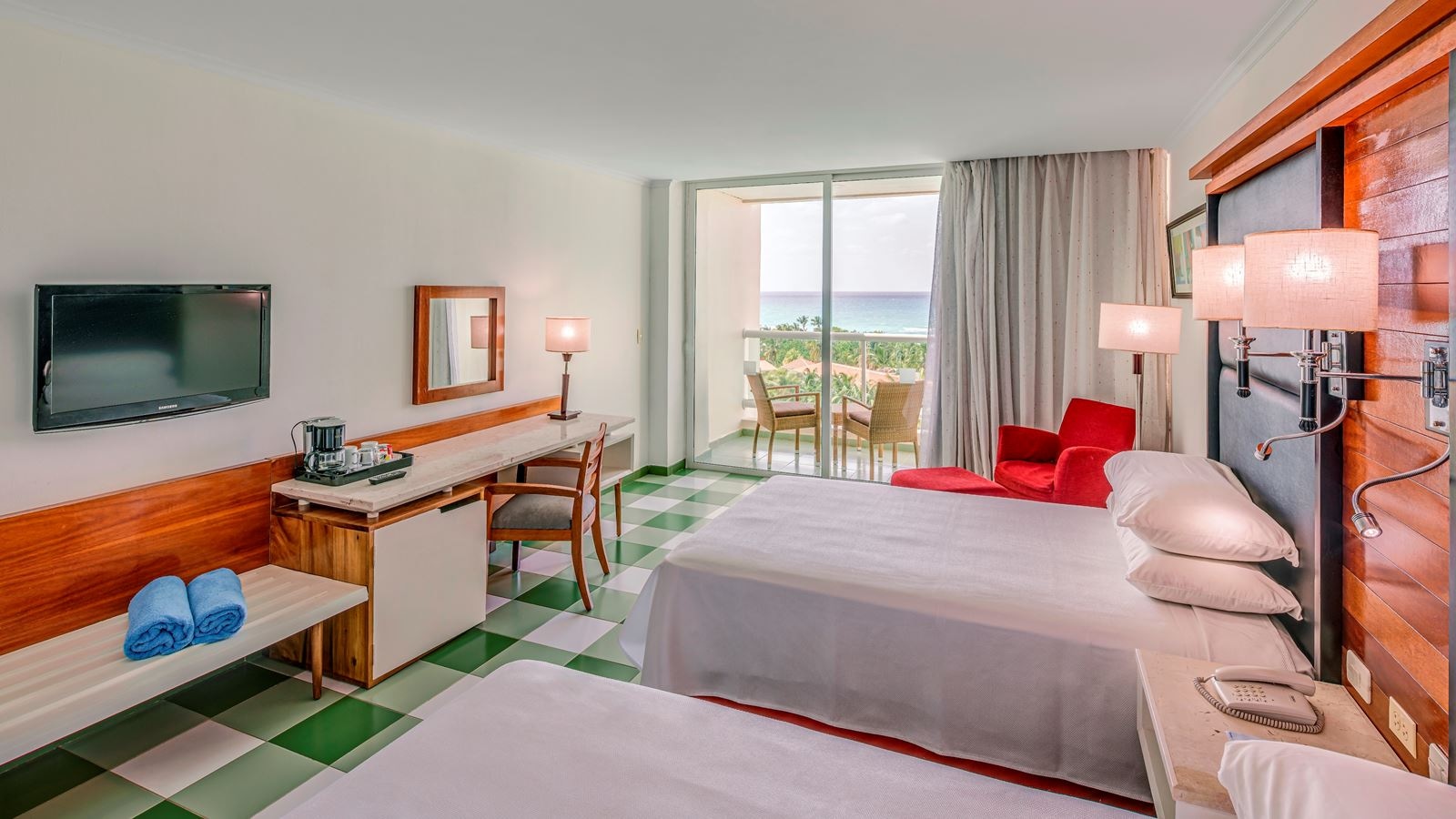 rooms-superior-room-sea-view