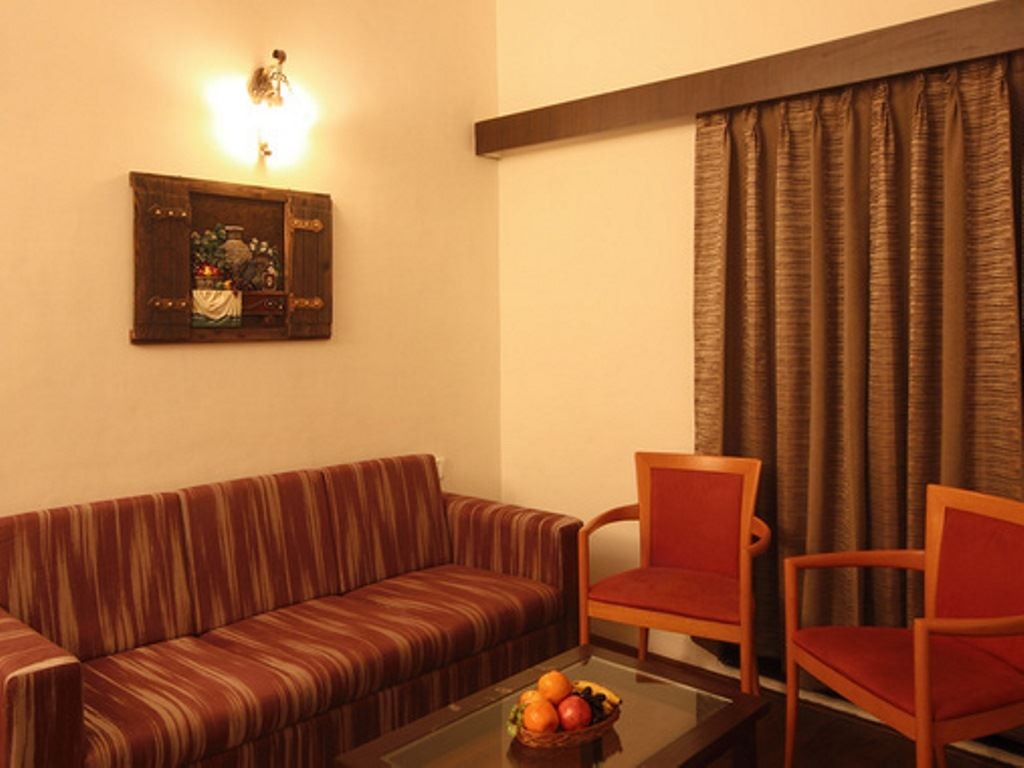 rooms-deluxe-suite