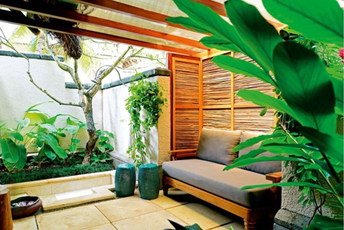 rooms-2-broom-pool-villa-beach-front