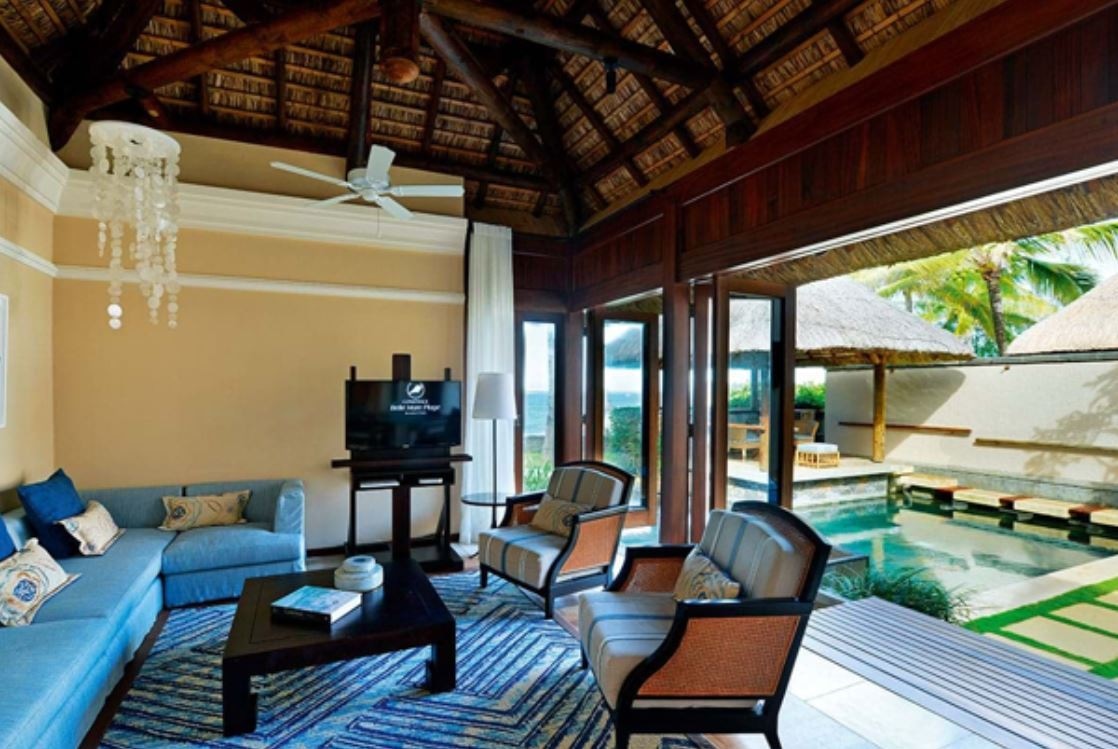 rooms-2-broom-pool-villa-beach-front