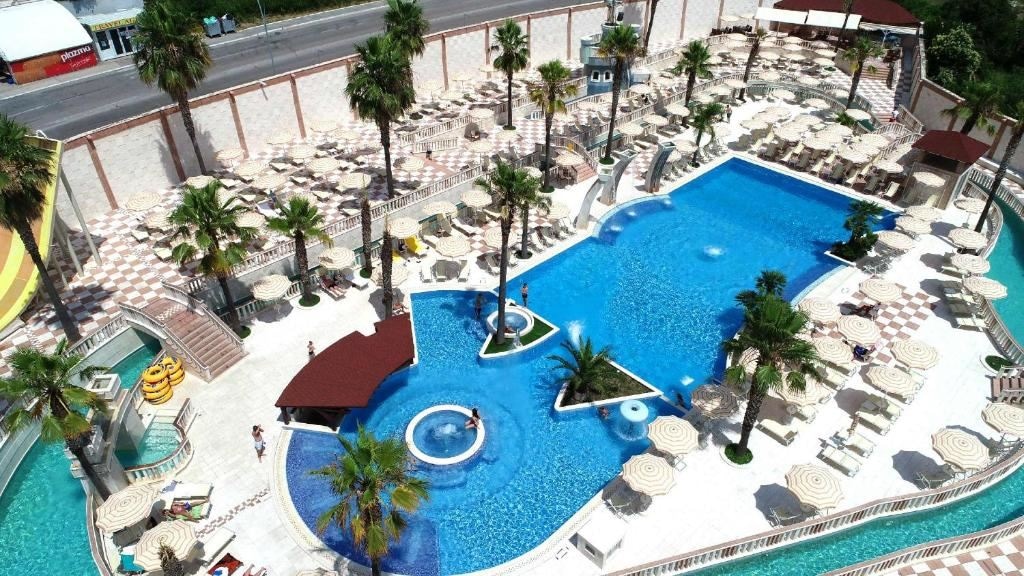 pools-pools