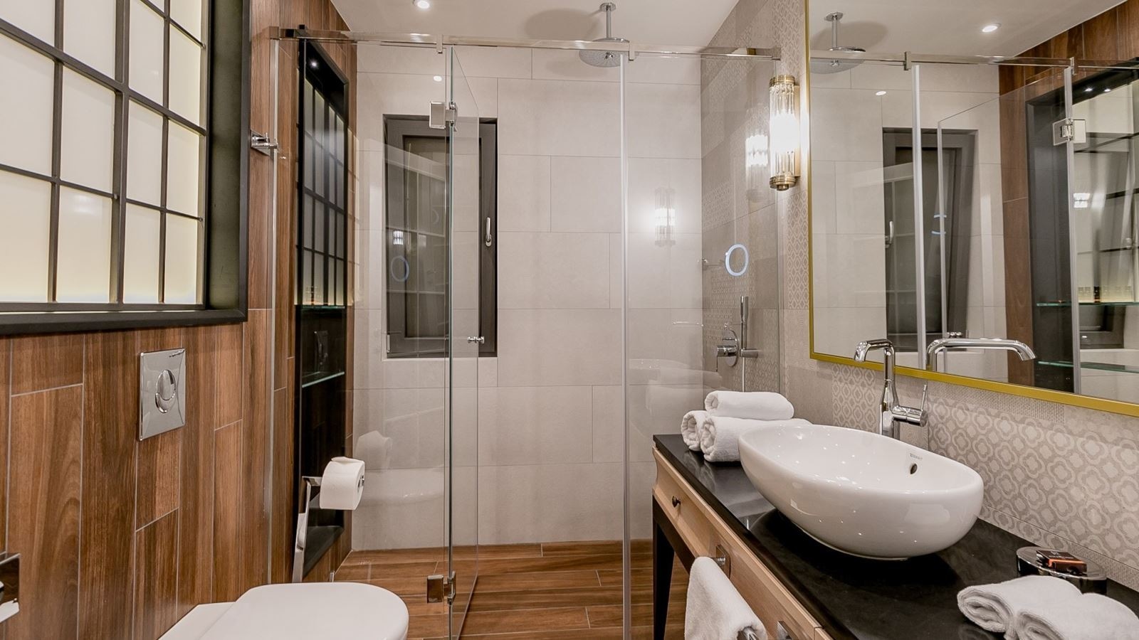 rooms-one-bedroom-apartment-sea-view