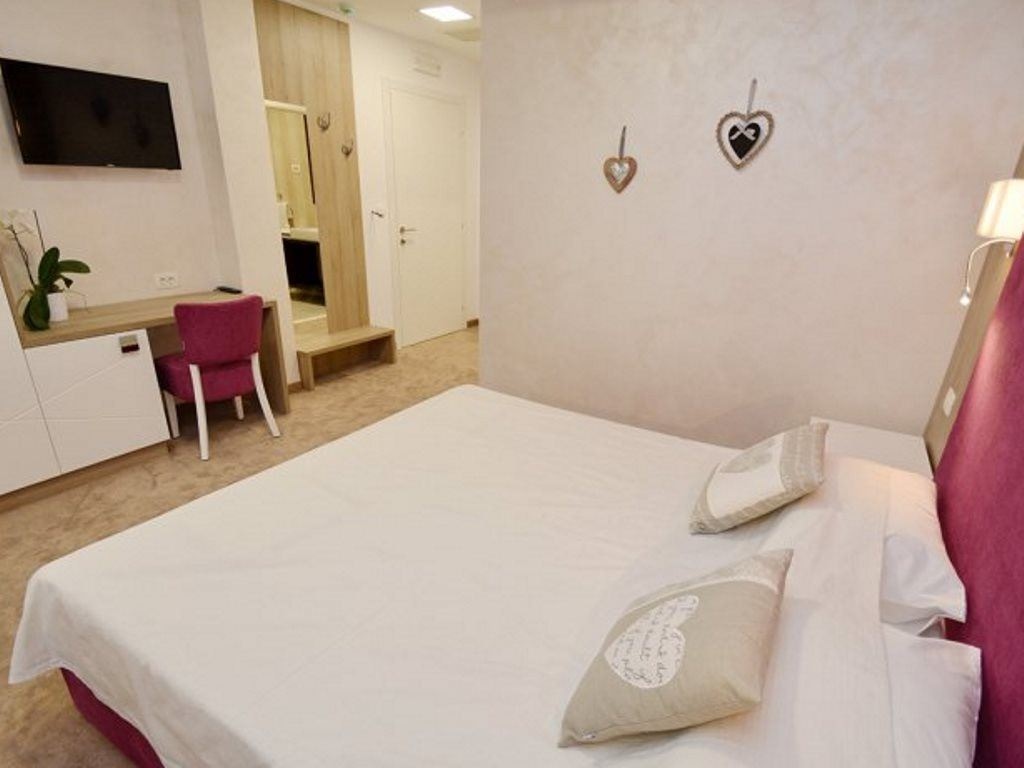 rooms-family-room