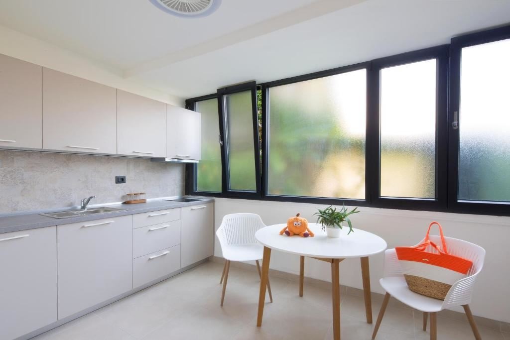 rooms-studio-apartment