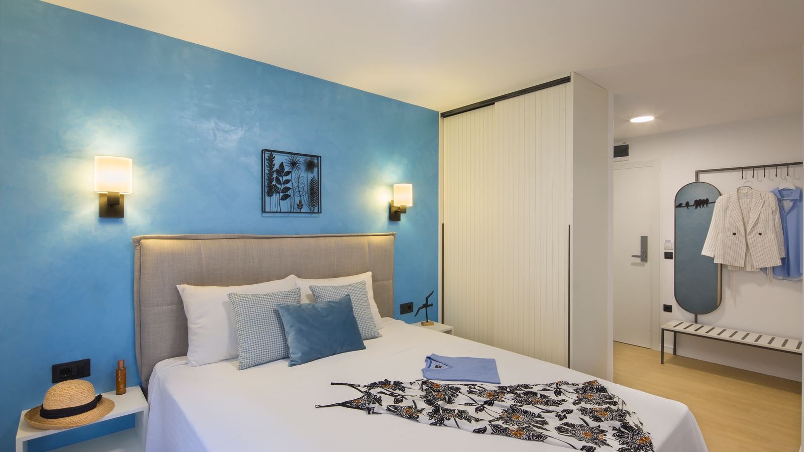 rooms-large-apartment