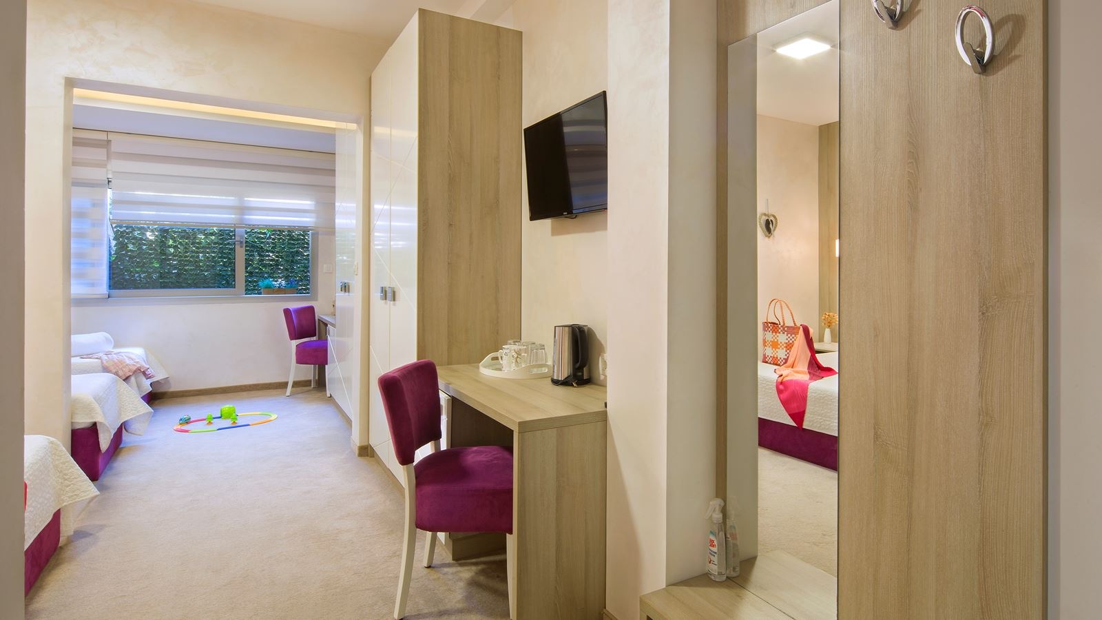 rooms-family-room