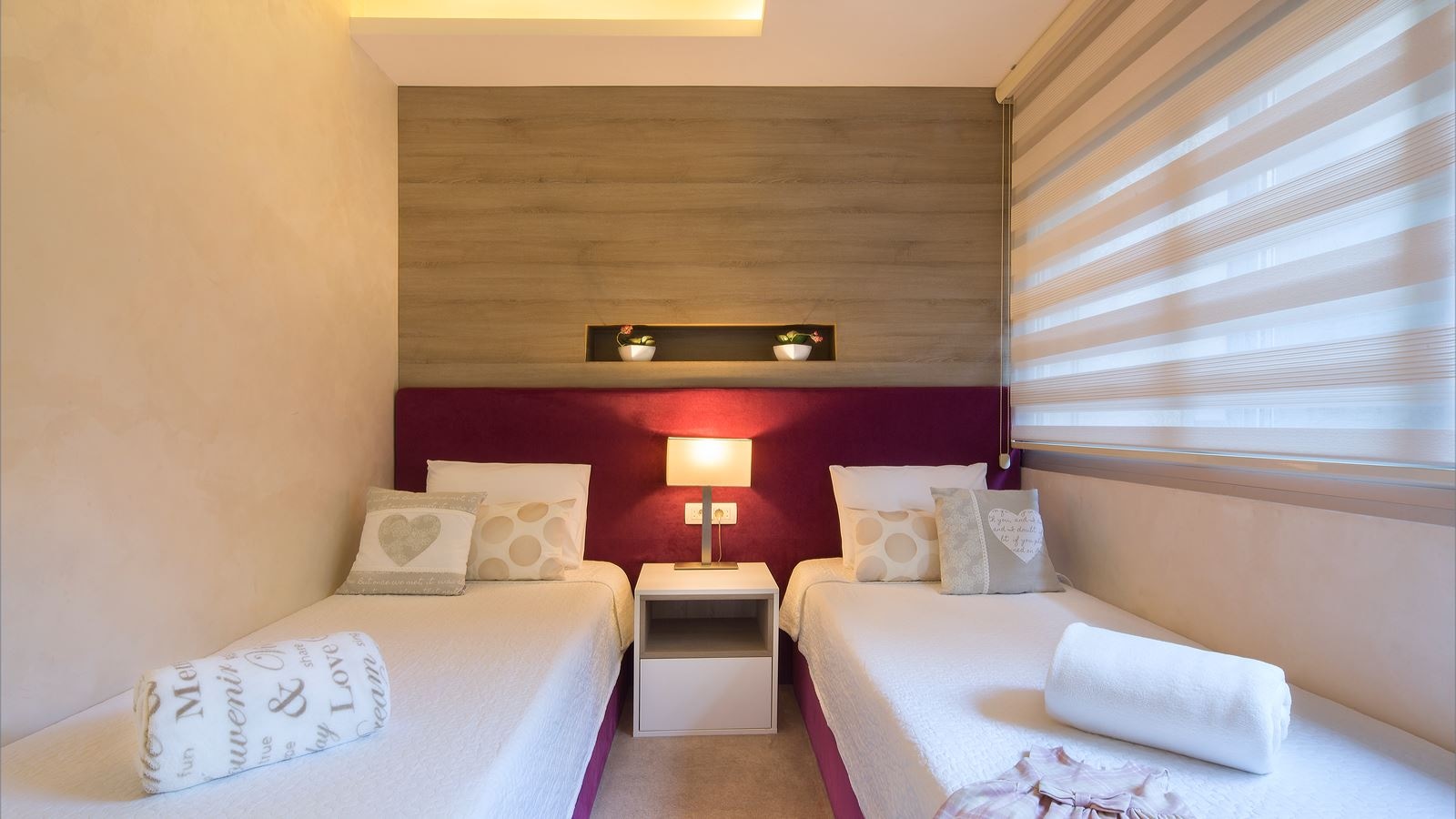 rooms-family-room