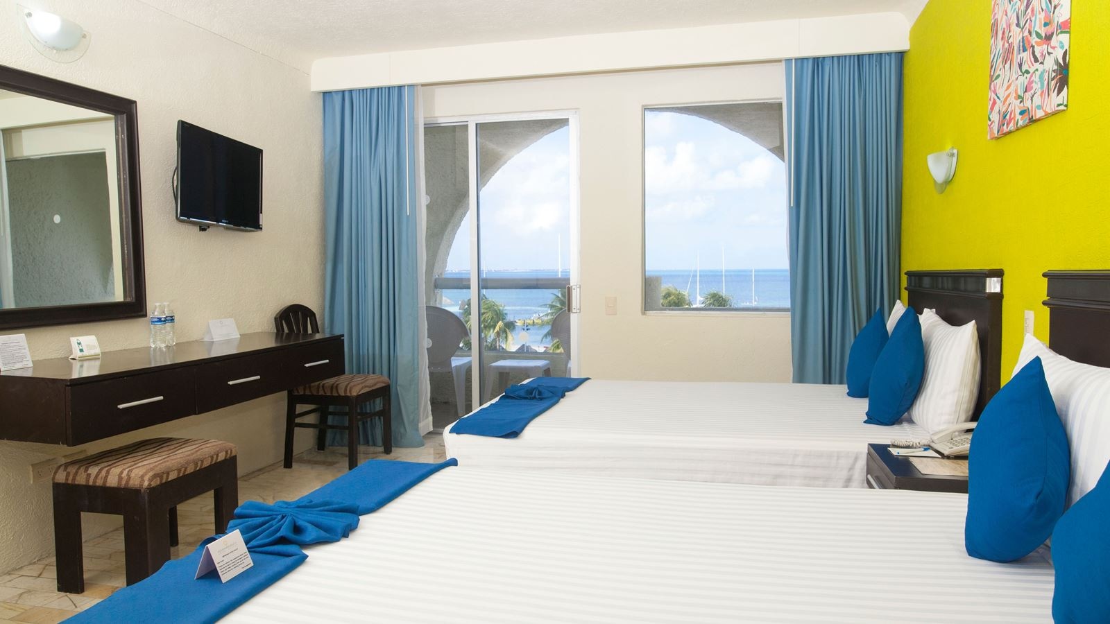 rooms-room-standard-double