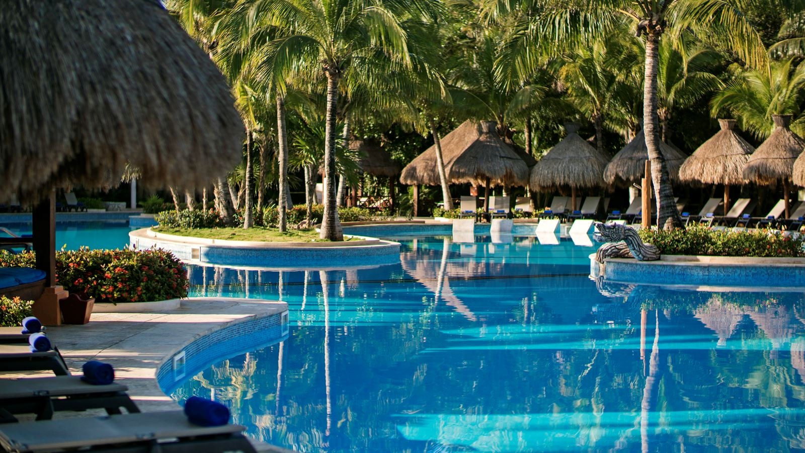 pools-outdoor-pool