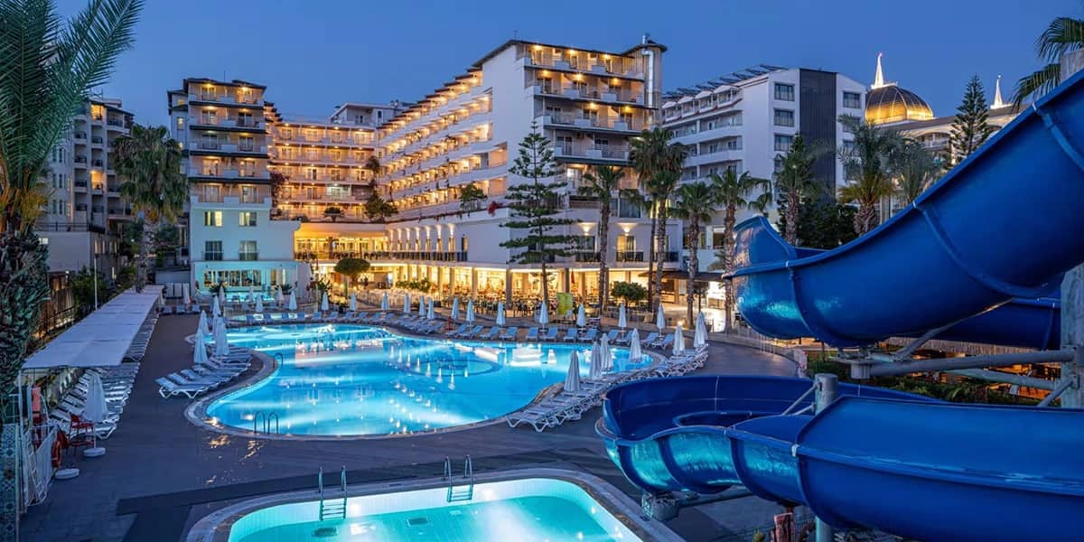 Популярні готелі Туреччини на першій лінії моря з All Inclusive без переплат