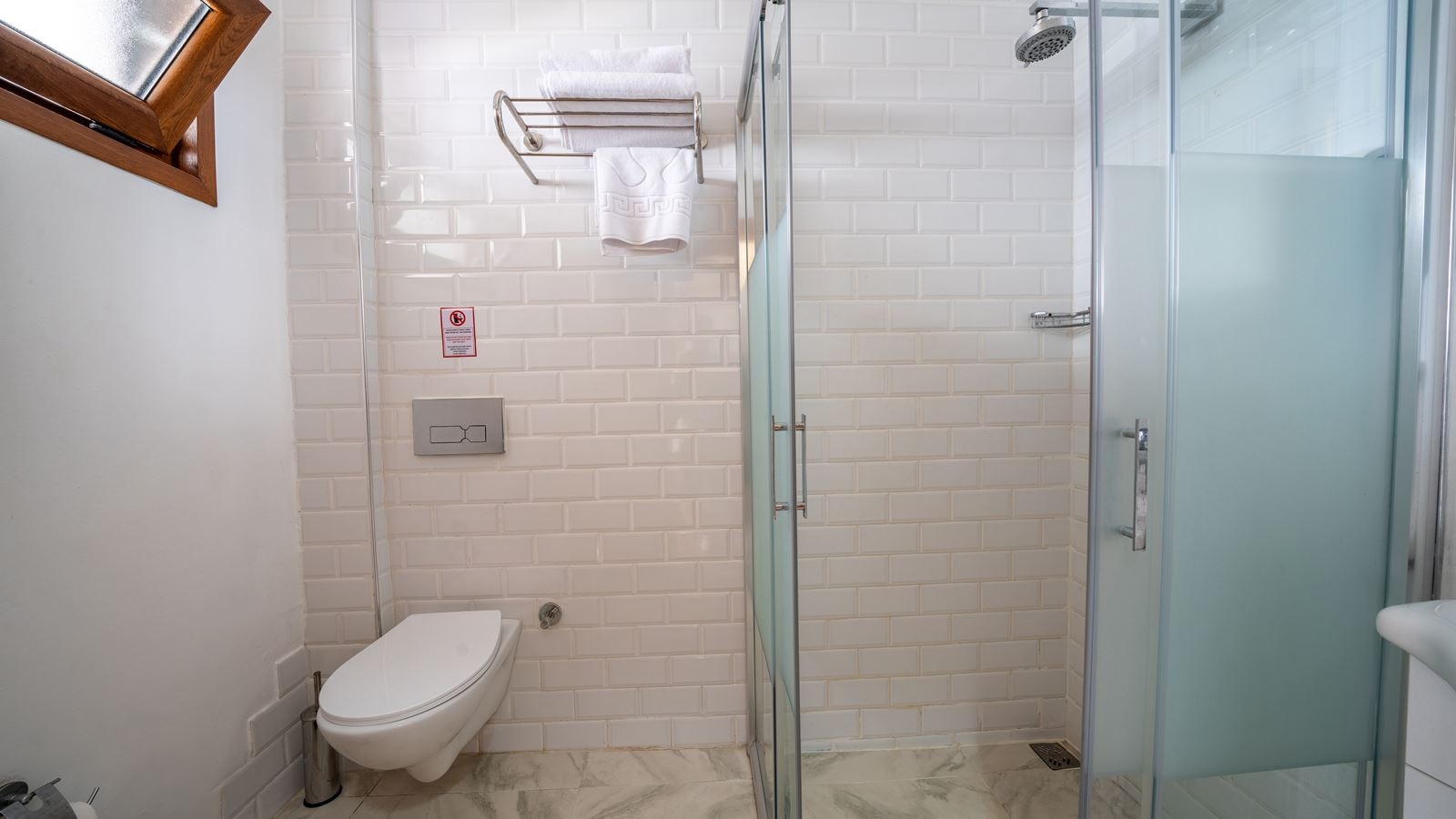 rooms-superior-room