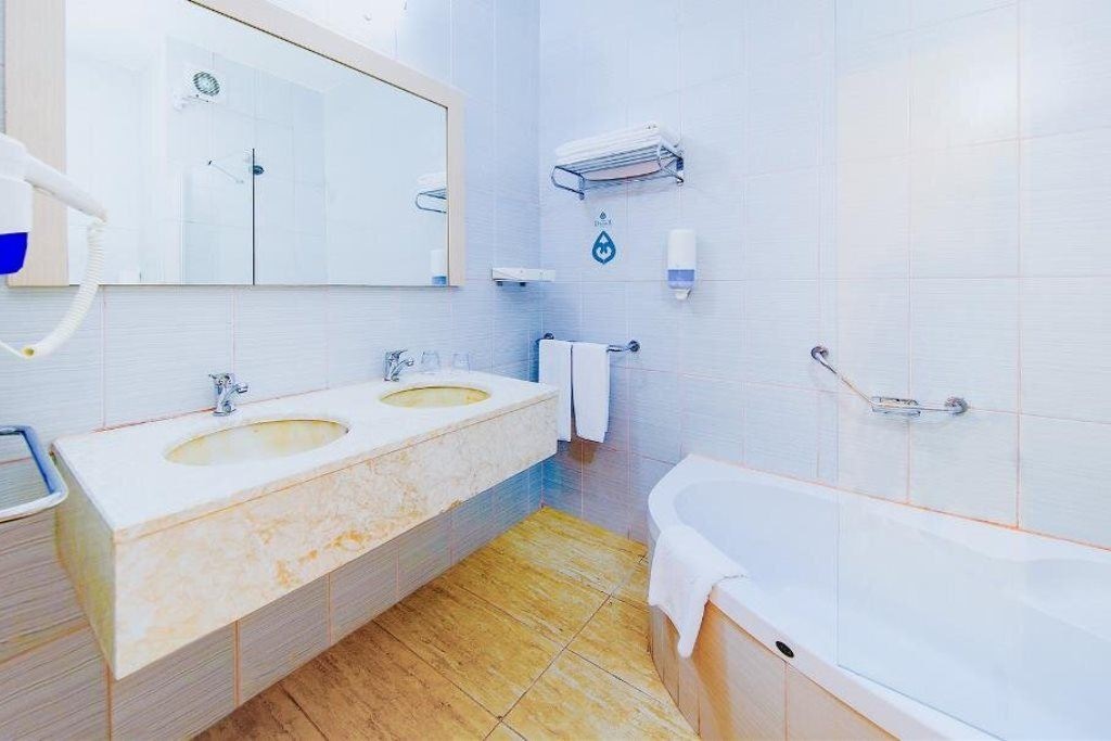 rooms-large-room