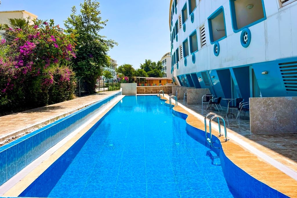 rooms-swim-up-room
