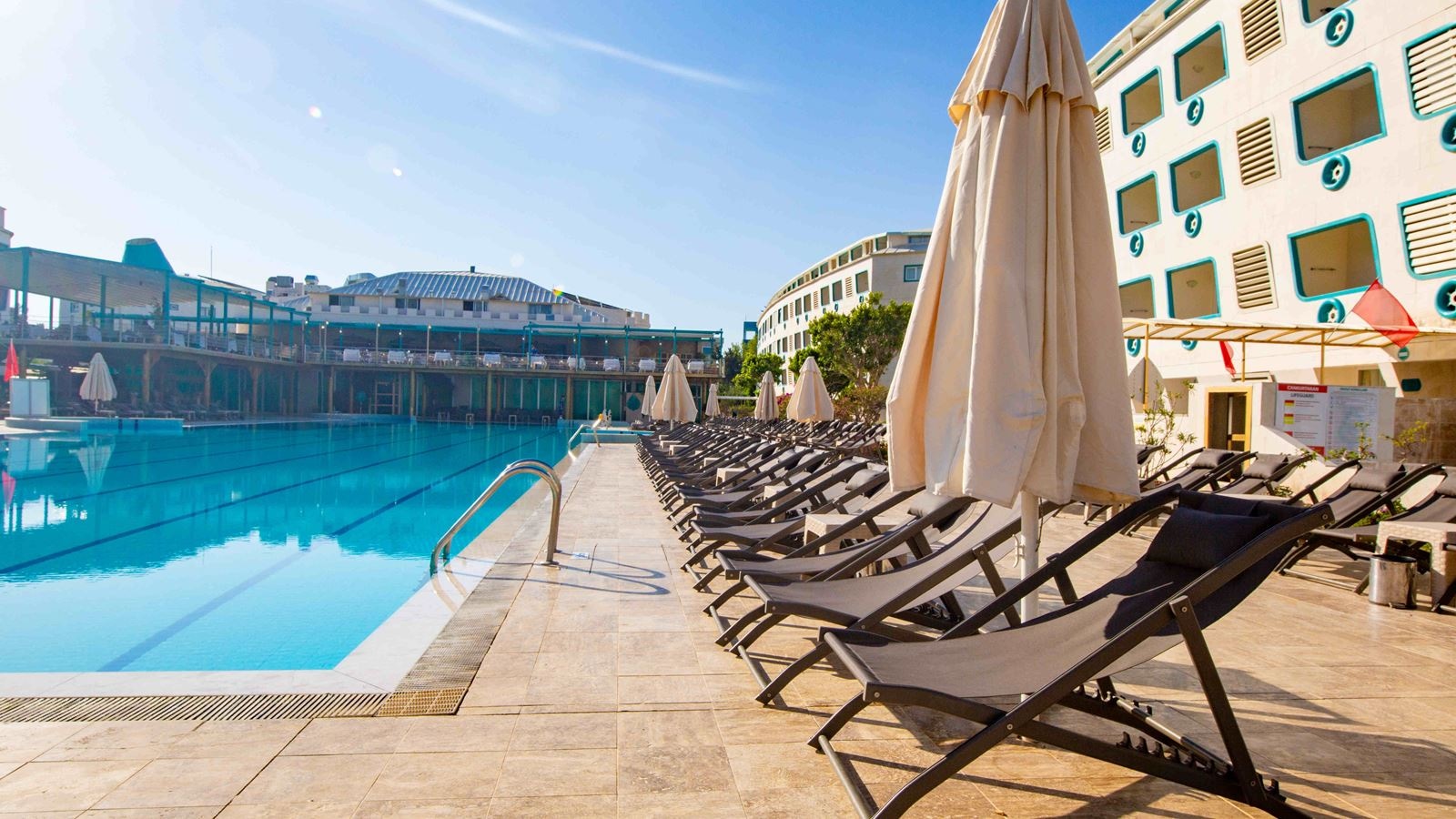 pools-outdoor-pool