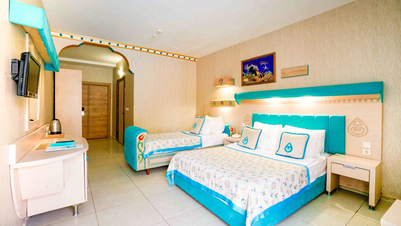 rooms-swim-up-room